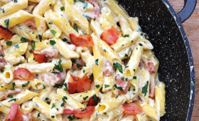 Piros pestós spagetti